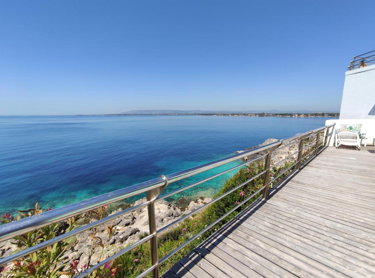 La Rosa Sul Mare Aparthotel Szirakúza Kültér fotó