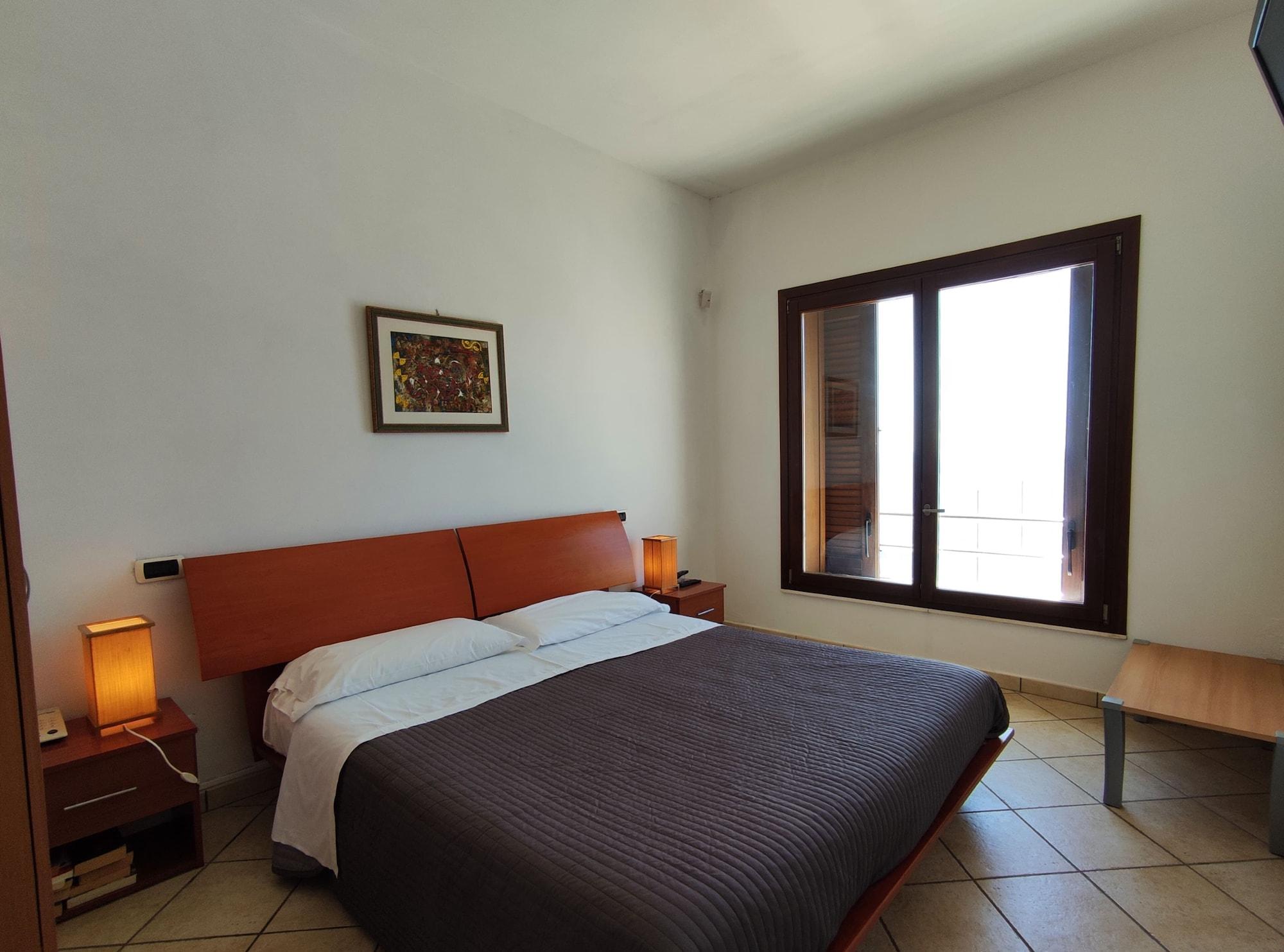 La Rosa Sul Mare Aparthotel Szirakúza Kültér fotó